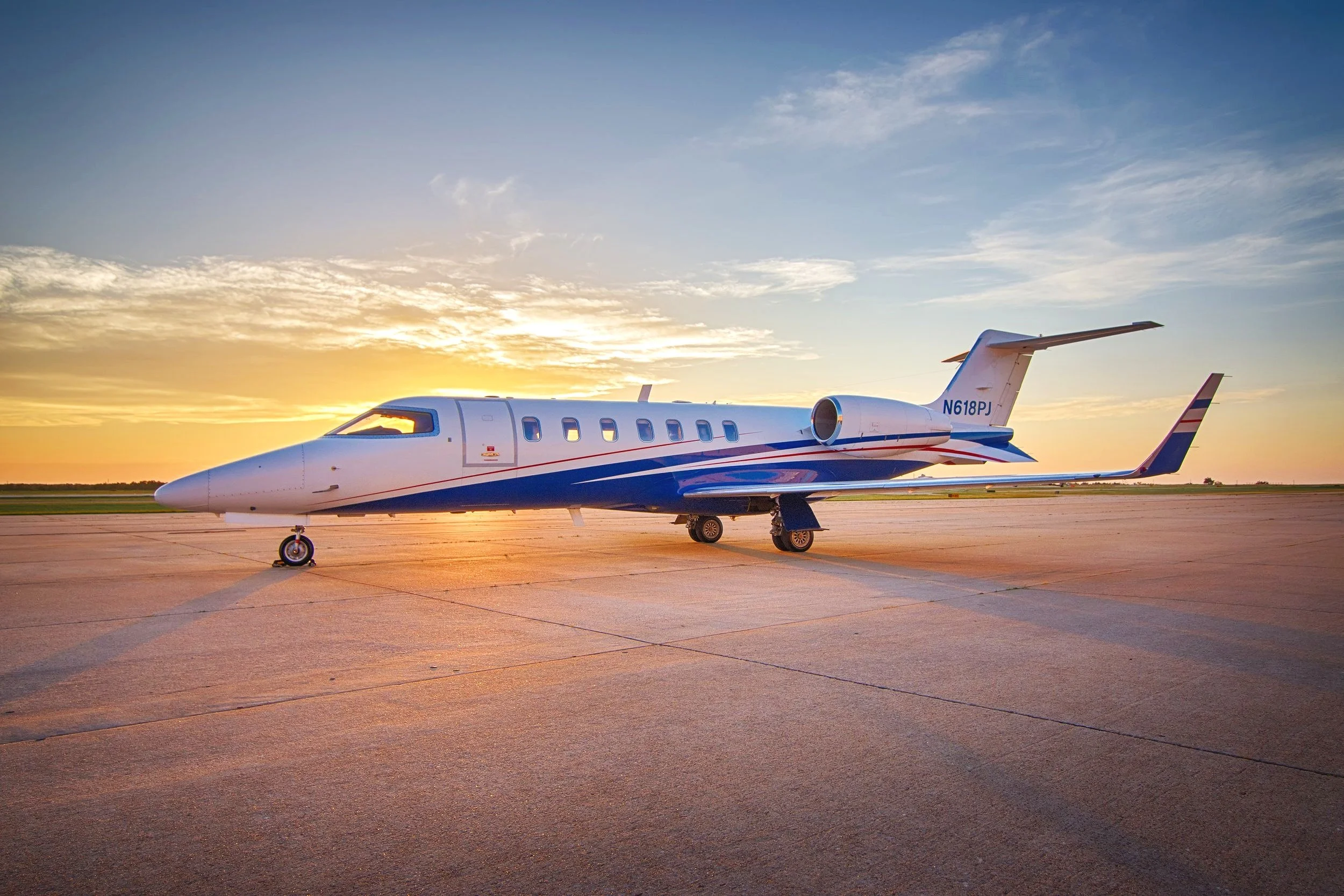 Lear 40XR - N618PJ — Private Jets